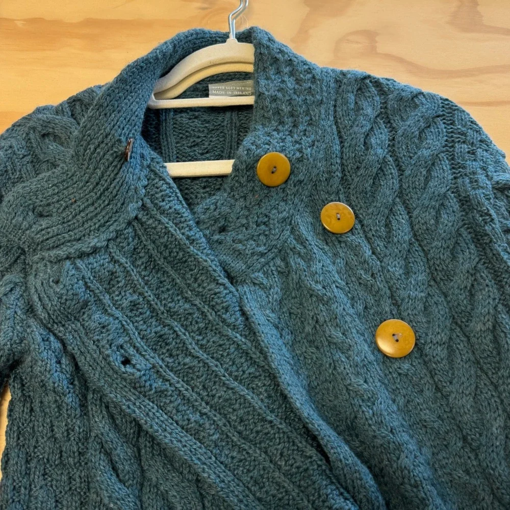 Carraig Donn Irish Merino Wool Cable Knit Cardigan Teal Blue XS Made in Ireland